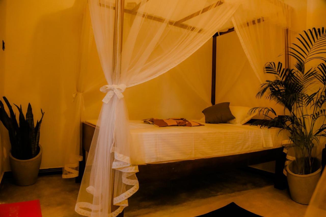 Ruwan Jungle Homestay Mirissa Exterior photo