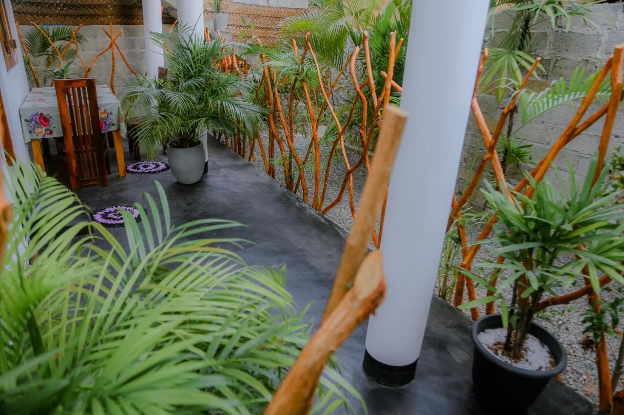Ruwan Jungle Homestay Mirissa Exterior photo
