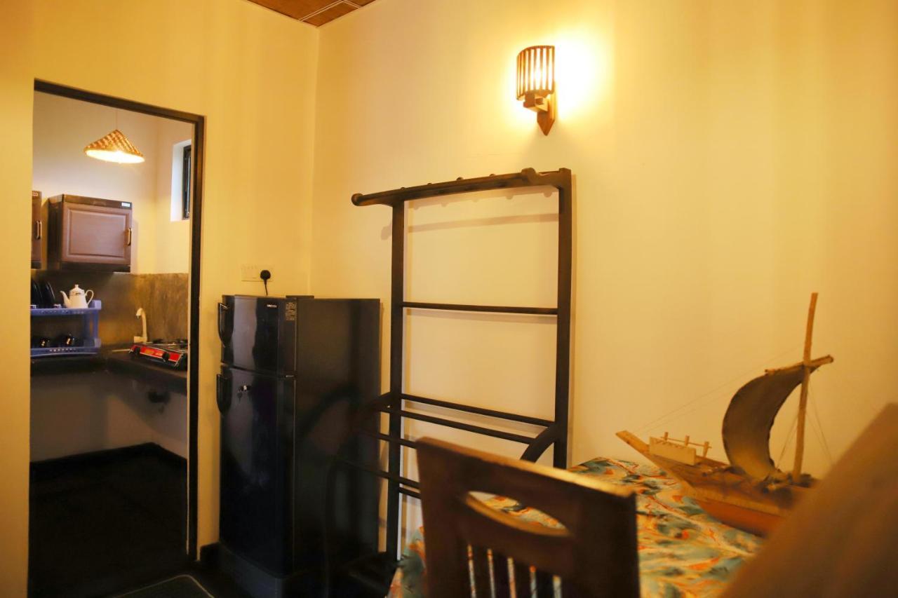 Ruwan Jungle Homestay Mirissa Exterior photo