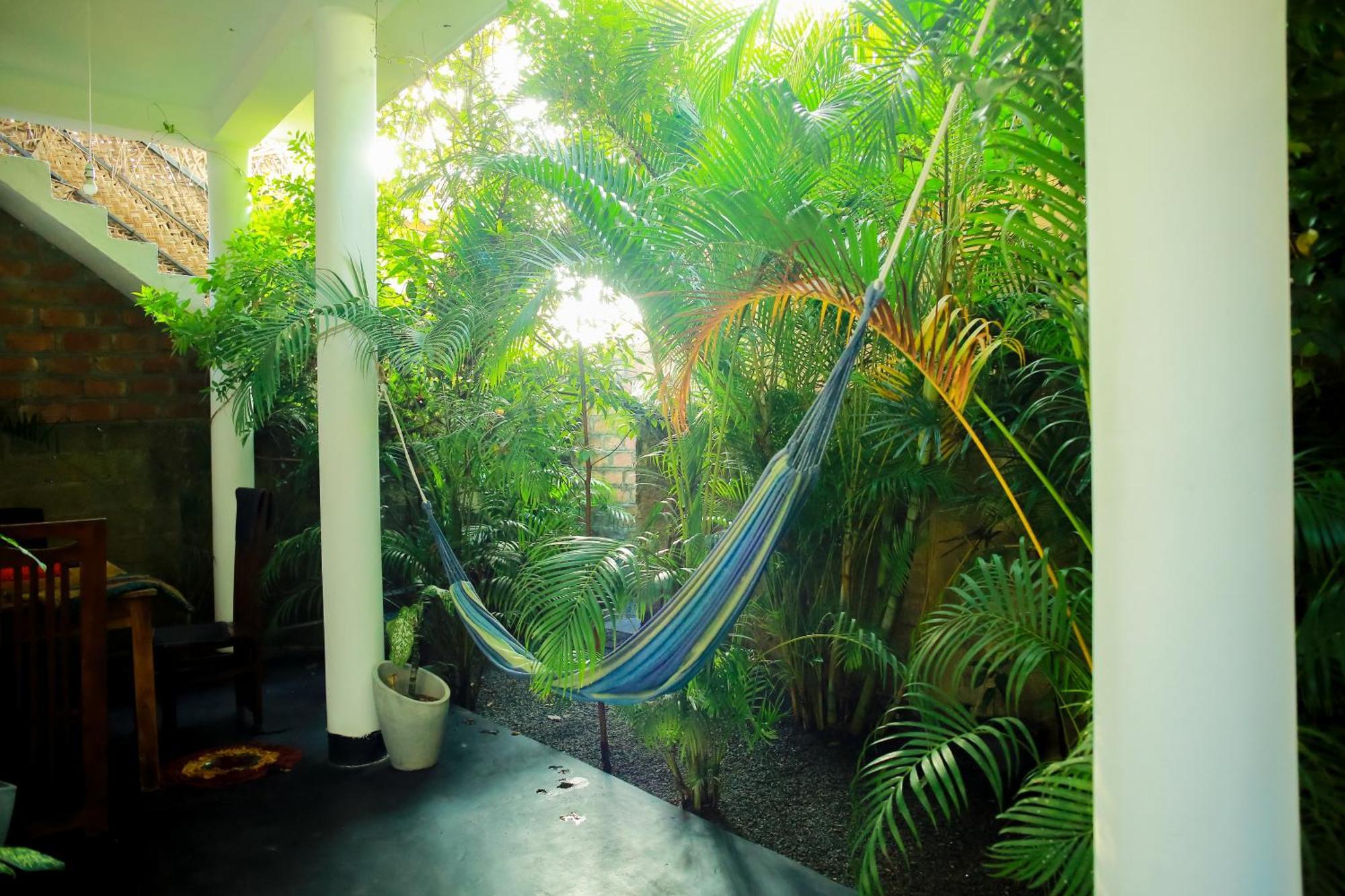 Ruwan Jungle Homestay Mirissa Exterior photo