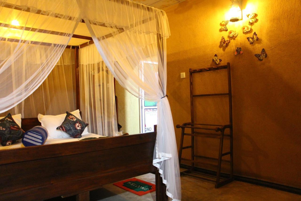 Ruwan Jungle Homestay Mirissa Exterior photo